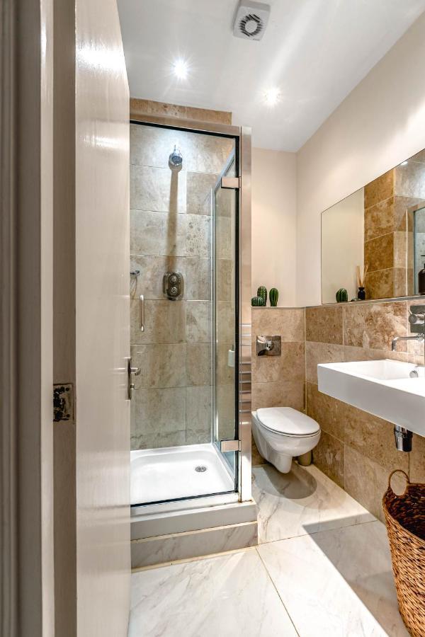Cozy Covent Garden/Oxford Street Apartment London Ngoại thất bức ảnh